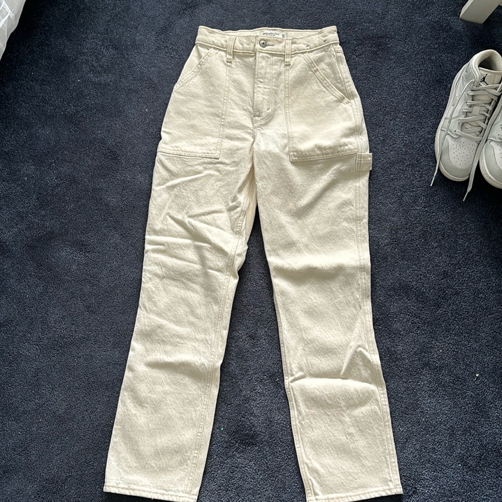 Abercrombie 90’s Straight Ultra High Rise Jeans